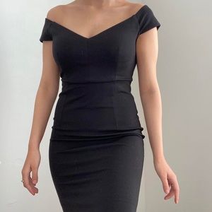 Forever 21 Black Off Shoulder Gala Evening Slim Mermaid Dress